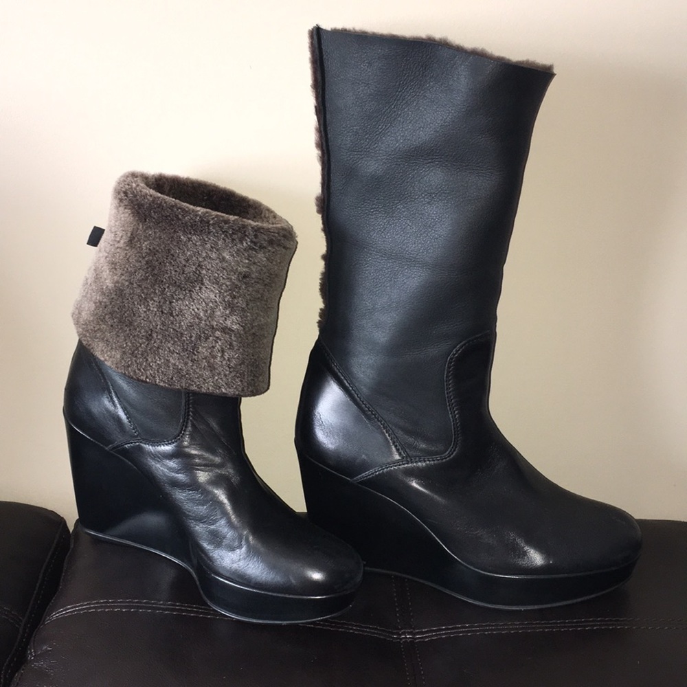 Stuart Weitzman Leather Bootie 9 1/2